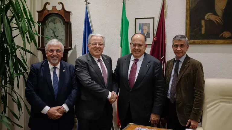 La UBA firmó una alianza con la universidad más grande de Europa