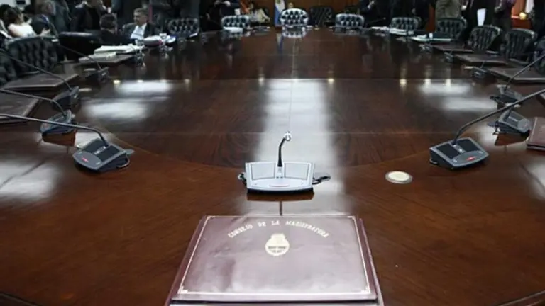 La Corte Suprema desplazó a un senador K del Consejo de la Magistratura y ordenó la restitución de Luis Juez