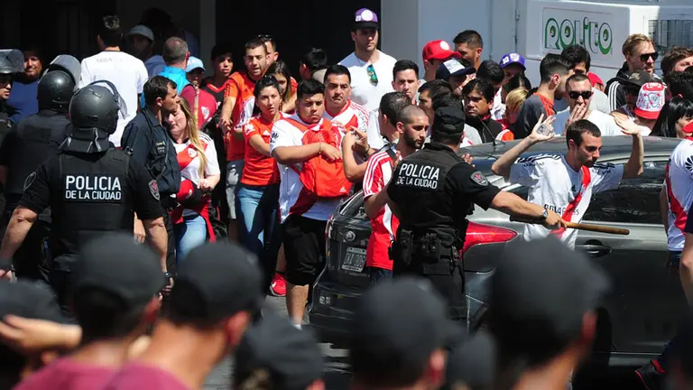 La Superfinal de la Copa Libertadores, suspendida: River y Boca jugarán hoy a las 17