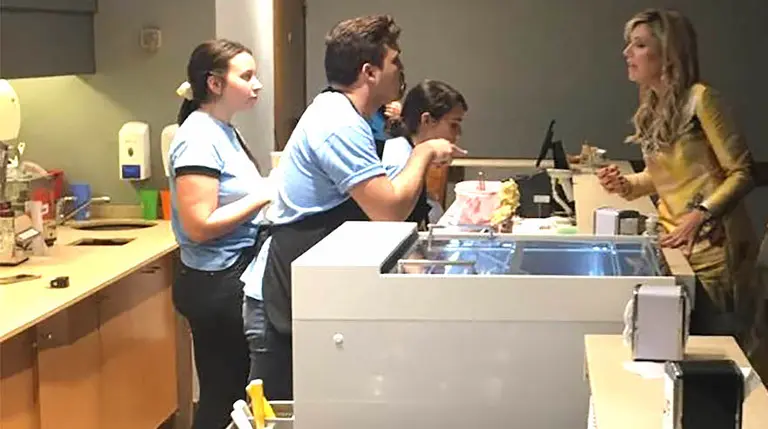 La reina Máxima, de la gala del G20 en el Teatro Colón, a una heladería de Recoleta