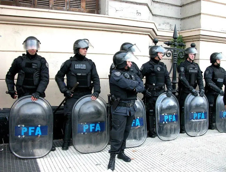 Personal de las fuerzas de seguridad: compensación por "servicios extraordinarios"