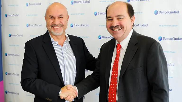 José Luis Lupo Flores, representante del Grupo BID en Argentina, y Javier Ortiz Batalla, presidente del Banco Ciudad.