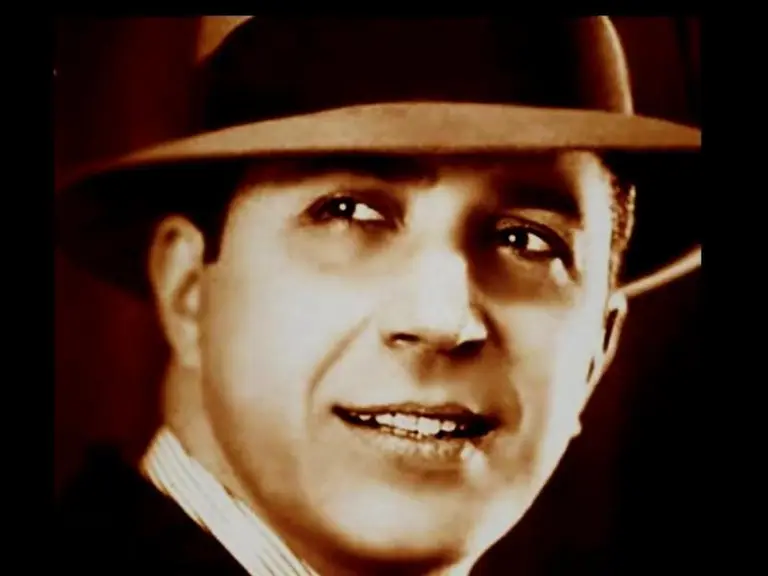 VIDEO | Increíble: Carlos Gardel canta así "Muchachos" gracias a la inteligencia artificial
