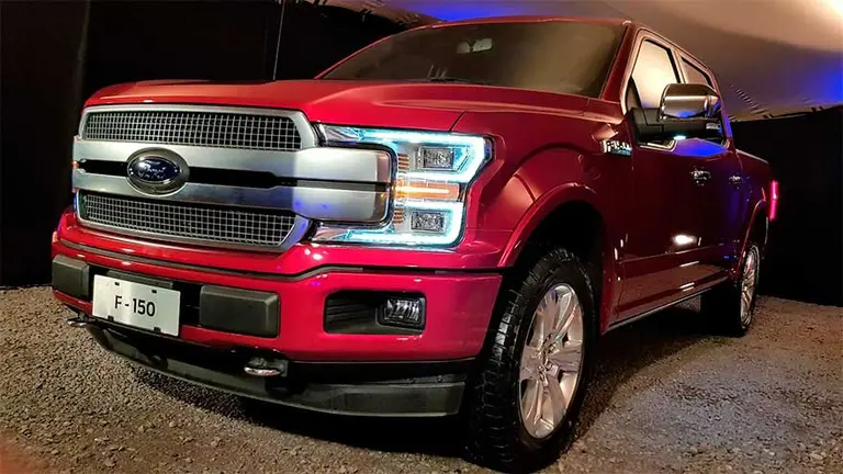 Ford usará ventiladores de los asientos de F-150 para luchar contra el coronavirus