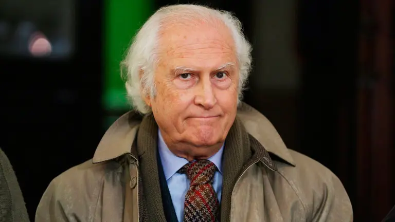 Un economista cruzó a Pino Solanas por sus gastos en el Senado: "Tenés 35 empleados, casi una Pyme"