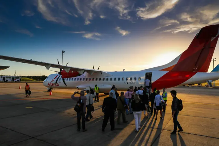Avianca Argentina inauguró sus vuelos a Punta del Este