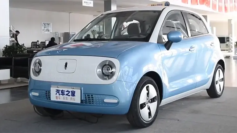 Cómo son los autos eléctricos "low cost" que llegan al mercado