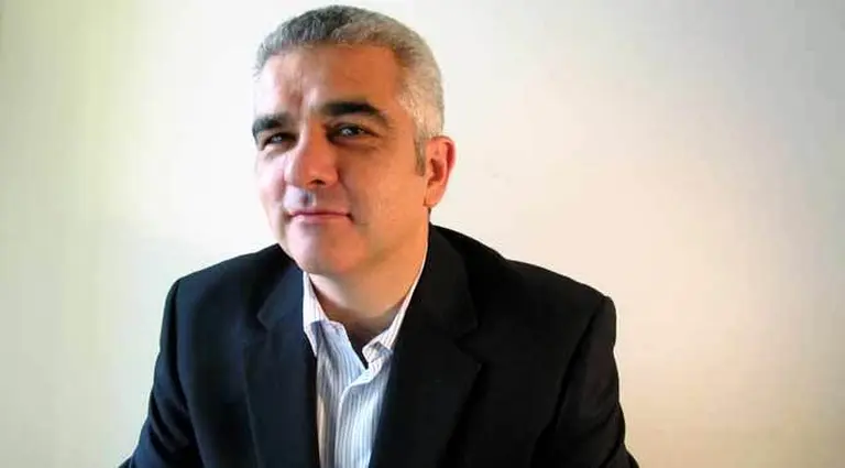 Advierten que la telefonía móvil atraviesa una crisis local y una desaceleración global