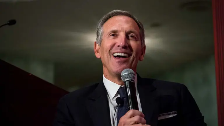 De empresario a Presidente sin escalas: el exCEO de Starbucks planea postularse en 2020