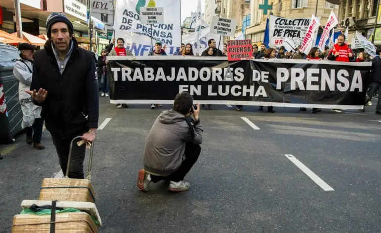 La agencia italiana ANSA despidió a más de la mitad de su redacción en Argentina