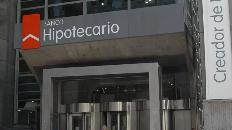 El Banco Hipotecario estira plazos para cerrar el canje de una millonaria deuda