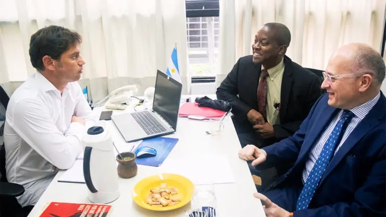 La misión del FMI se reunió con Axel Kicillof, que transmitió dudas sobre si se podrá pagar la deuda