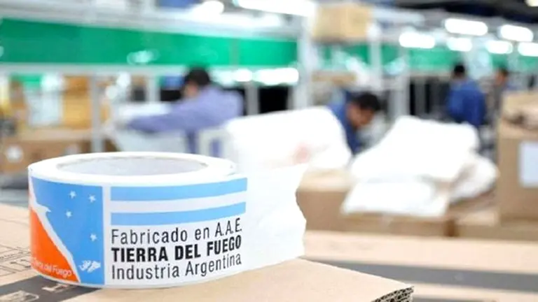 Tierra del Fuego: renuevan acuerdo entre gremios, empresas y Estado para atravesar la crisis