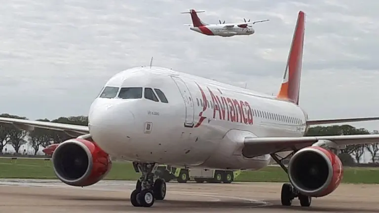 Avianca Argentina analiza dejar de volar en el país