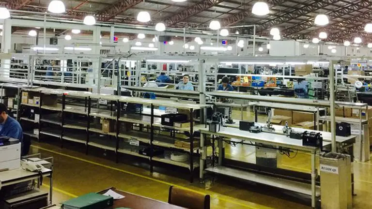 En los últimos 12 meses se perdieron 204.000 puestos de trabajo registrados