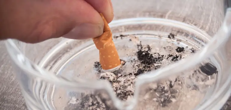 ¿Dejar de fumar engorda?: cuál es el vínculo entre estas dos variables