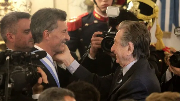 Mauricio Macri, sobre el último contacto con su padre: "Me pidió una pastilla para irse"