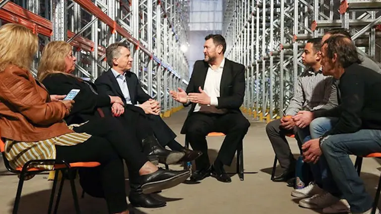 A dos meses de la visita de Macri, una fábrica dejó de pagar a sus empleados