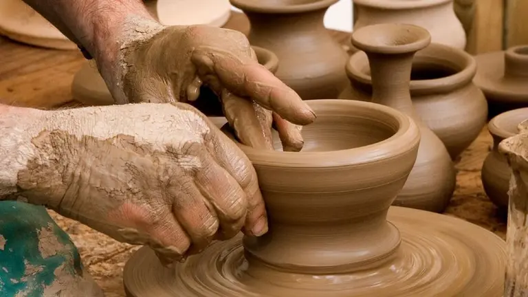 Hoy se celebra el Día Internacional del Artesano