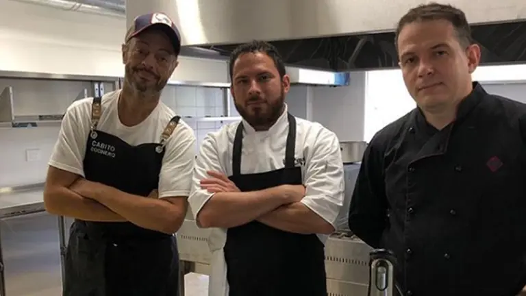 Nueva "changa" de Cabito: vende comida vegetariana y chipá