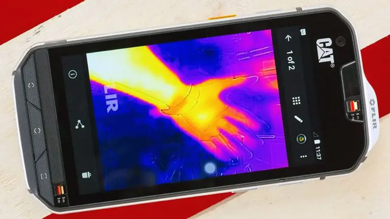 Fibercorp apunta a ex clientes de Nextel y lanza "Smart Radio"