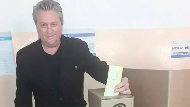 Insólita propuesta: un precandidato a concejal en Santa Fe propone regalar dinero a cambio de votos