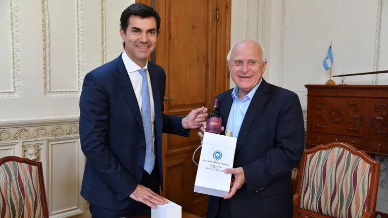 Urtubey: "Para personalismos ya están el macrismo y el kirchnerismo"