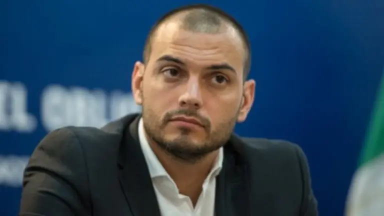 Para Álvarez Agis: "Cambiemos hablando de control de precios es como Barreda promoviendo igualdad de género"