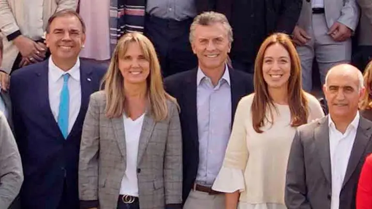 Luis Otero, en primera fila en la foto de Macri con referentes de Cambiemos