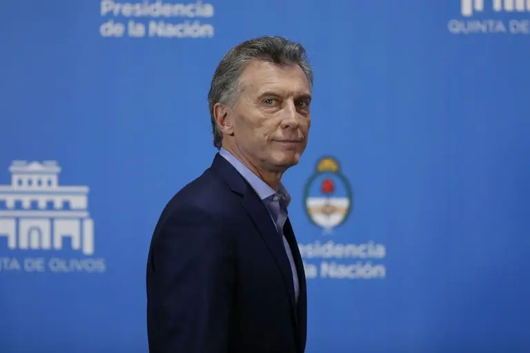 Macri explicó las medidas a través de un video y dejó la conferencia en manos de Dujovne, Stanley y Sica