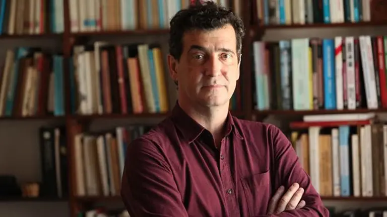 Marcos Novaro: "Macri está mostrando la ridiculez de ponerle plata en el bolsillo a la gente"