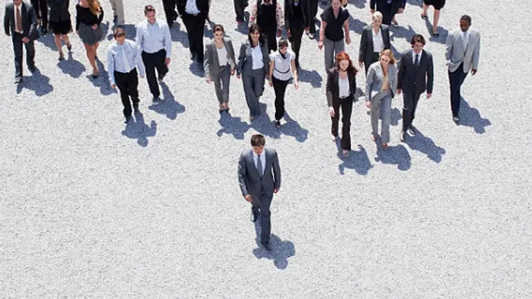 No es lo mismo ser líder que ser jefe: estas son las diferencias que debes conocer