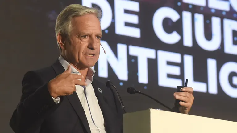 Andrés Ibarra, secretario de Modernización.