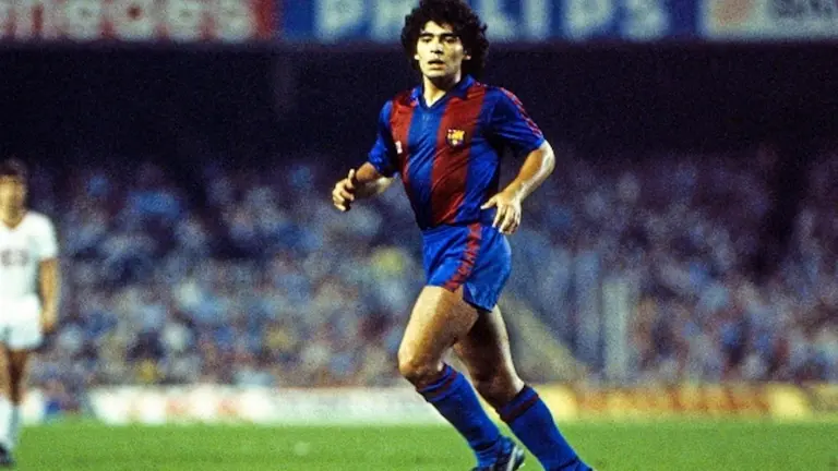 Los tumultuosos días de Maradona en Barcelona: fiestas y misterio detrás de la hepatitis