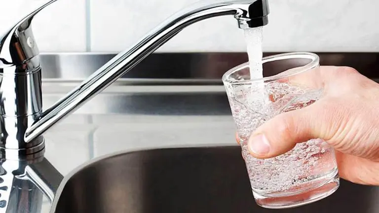 El agua de Rojas no es potable: la Justicia reconfirmó una sentencia y el municipio deberá garantizar un servicio apto para el consumo