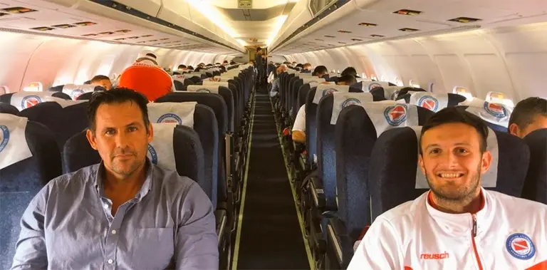 El viaje de "terror" de Argentinos Juniors a Venezuela, en medio de la tensión extrema