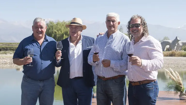 Inédito: una bodega reunió a un dream team de enólogos para hacer grandes vinos