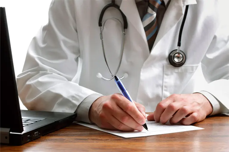 Advierten que el sistema de salud está yendo hacia "una crisis de financiamiento"