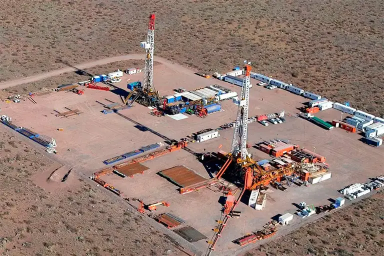 YPF paga casi u$s100 millones por el único yacimiento estatal en Vaca Muerta