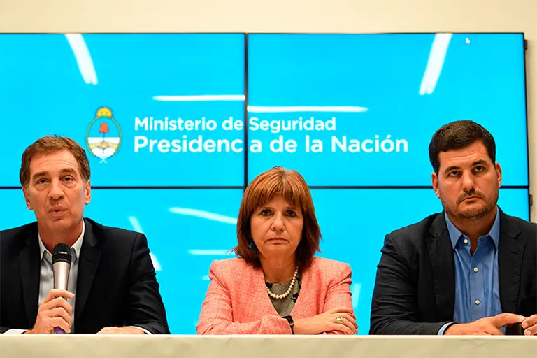 Conmoción por el ataque al diputado Olivares: "El objetivo era Yadón", afirmó Bullrich