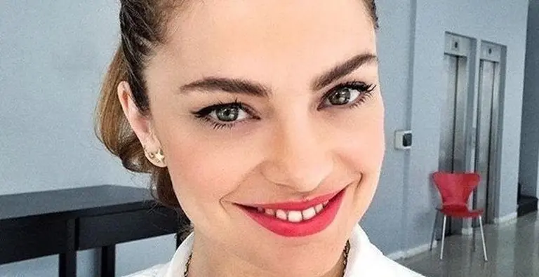 Valiente confesión: Dolores Fonzi contó en las redes sociales que tuvo cáncer de mama y que se curó