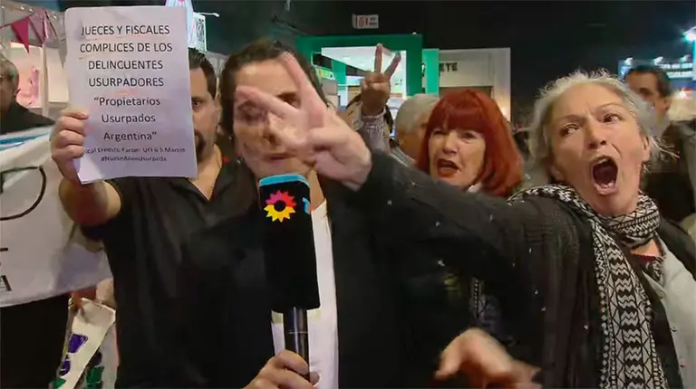 El dramático relato de la periodista de TN agredida durante la presentación del libro de Cristina