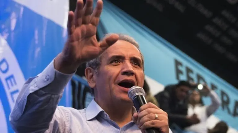 Paritarias: los bancarios acordaron un aumento salarial del 30% para 2019