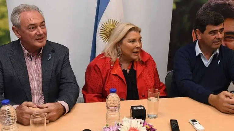 Carrió apuntó contra un sector del UCR y afirmó: "El único candidato de Cambiemos es Macri"