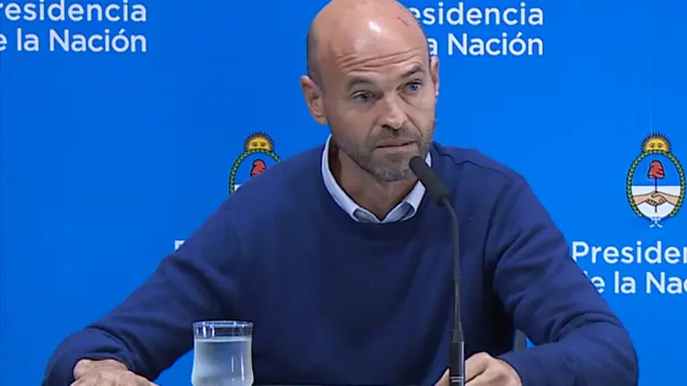 El Gobierno contra los paros aeroportuarios: "Todo lo que encontremos para penalizar, lo vamos a utilizar"