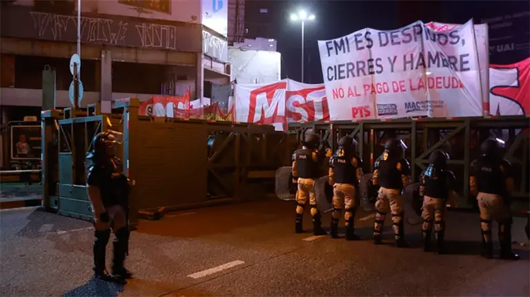 Video: así es la "Supervalla" que impide piquetes en los accesos a la Ciudad