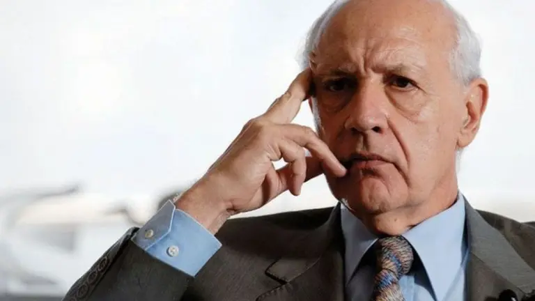 Roberto Lavagna se lanza solo como precandidato presidencial por su propio espacio, Consenso 19