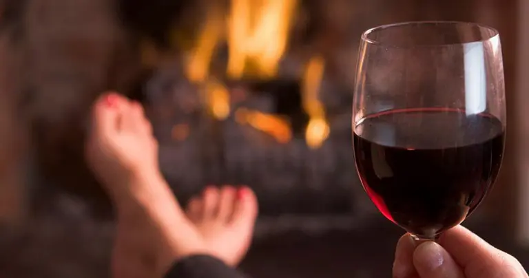 ¡La gloria! Una copa de vino tinto equivale a una hora de gym