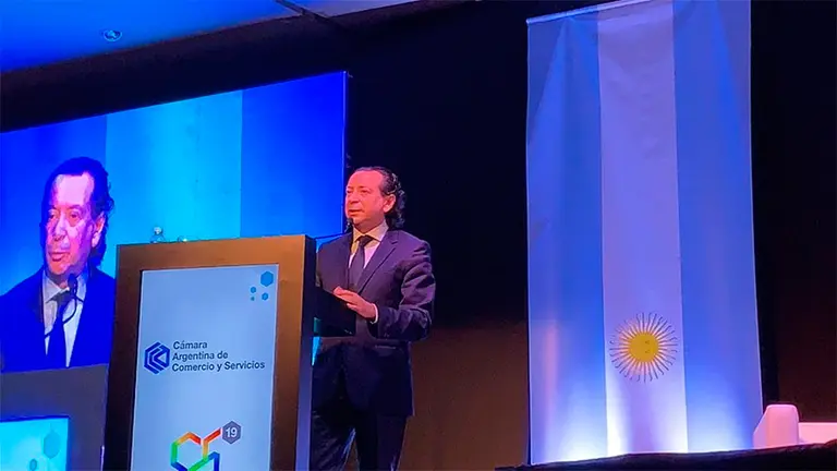 Sica advirtió que "se necesitan siete u ocho años para decir que derrotamos la inflación"