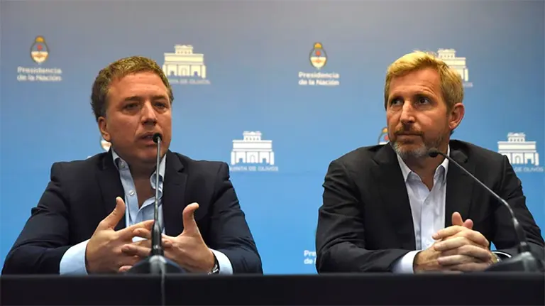 Después de la incorporación de Pichetto, el Gobierno busca sumar más peronistas